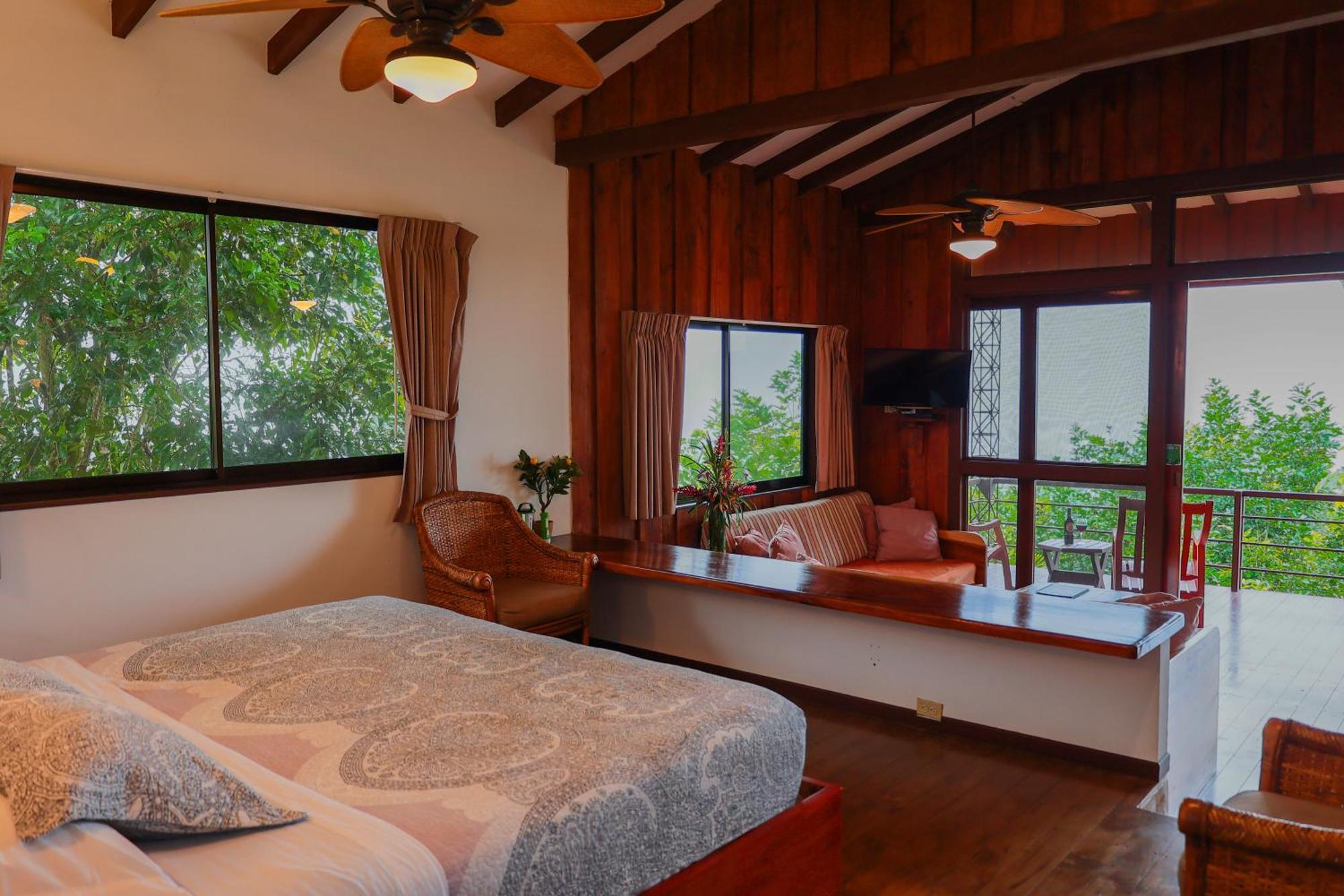 Santa Juana Lodge & Nature Reserve Quepos Eksteriør billede