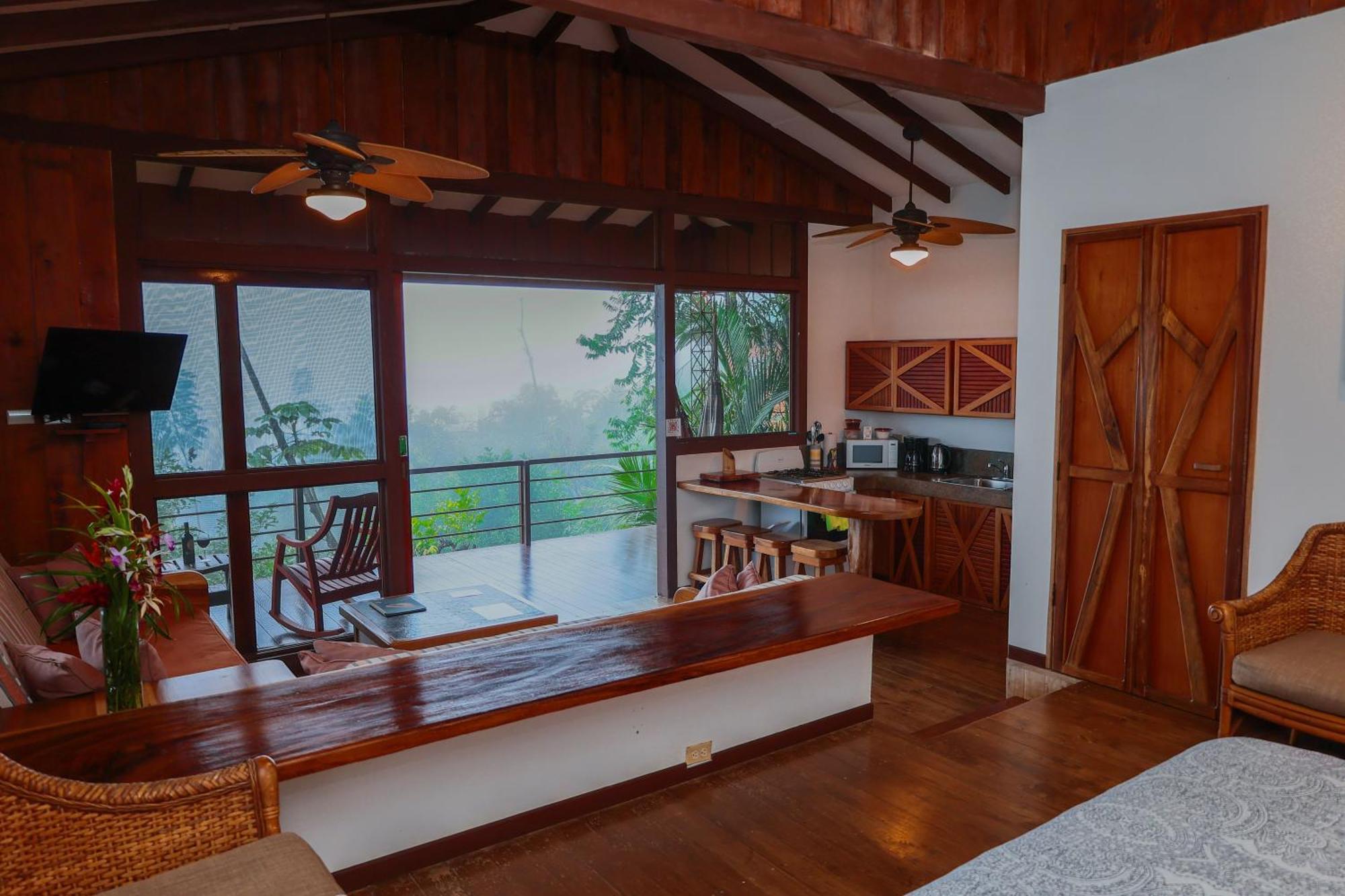 Santa Juana Lodge & Nature Reserve Quepos Eksteriør billede